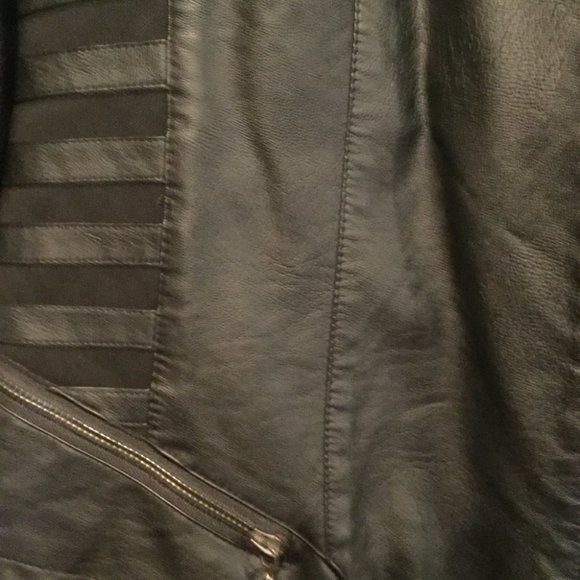 Jacket - Picture 2 of 4